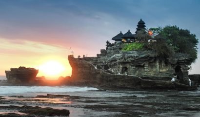 Bali Sacred Temple and Sunset Tour with Lunch